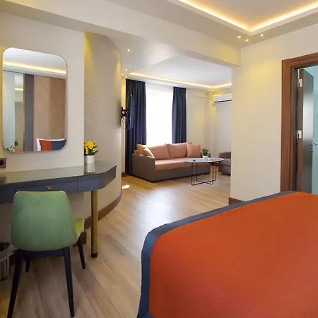 Eyfel 3* Isztambul