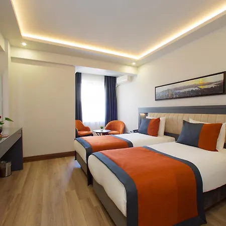 Eyfel Hotell 3*