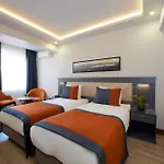 Eyfel Hotel
