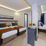 Eyfel Hotel