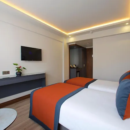 Eyfel Hotel Stambuł