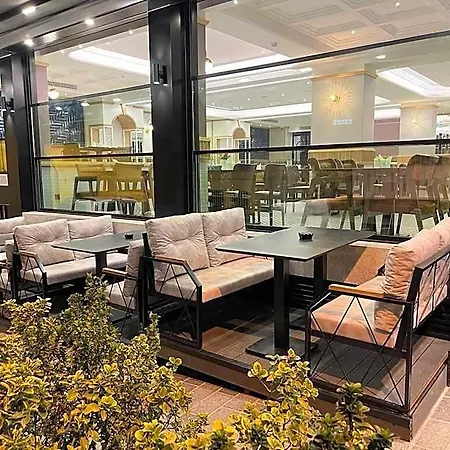 Eyfel Hotel 3*