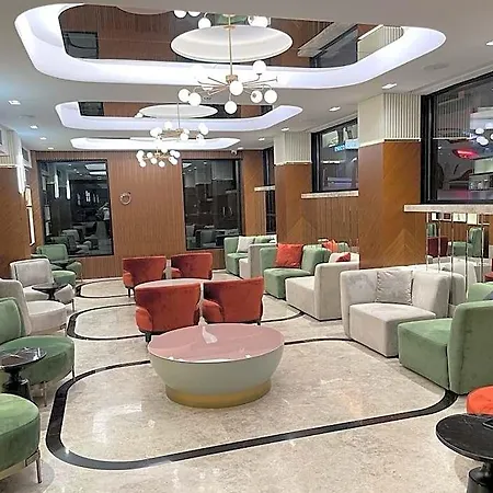 Eyfel Hotel